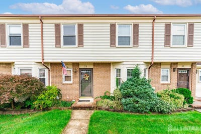 /international/us/31-astor-court-sayreville-nj-110120664498/