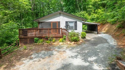 /international/us/1041-bethel-church-rd-franklin-nc-110108489072/