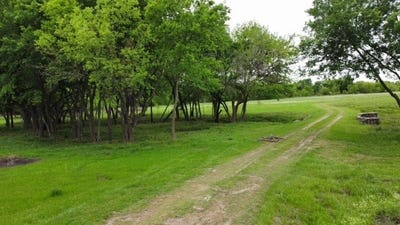 /international/us/tbd-lot-2-fm-2737-road-lone-oak-tx-110096987066/