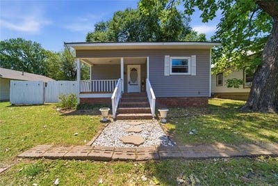 /international/us/1419-w-maple-street-collinsville-ok-110108396826/
