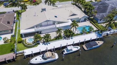 /international/us/2820-ne-44th-st-lighthouse-point-fl-110110063567/