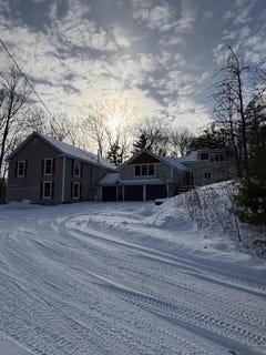 /international/us/1686-north-road-gilead-me-110104417814/