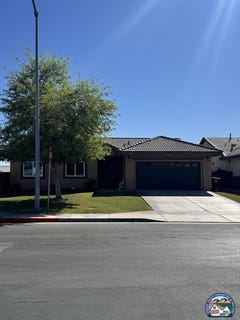 /international/us/956-s-1st-st-brawley-ca-110108354547/