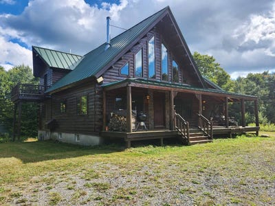 /international/us/1514-mad-river-lane-montague-ny-110102046452/