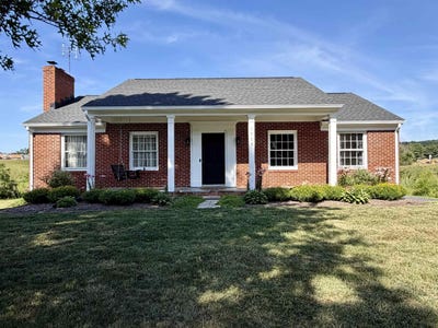 /international/us/1779-barterbrook-rd-staunton-va-110109030544/