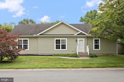 /international/us/16-barberry-court-newark-de-110108578239/