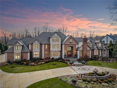 /international/us/5400-valley-parkway-brecksville-oh-110106535506/