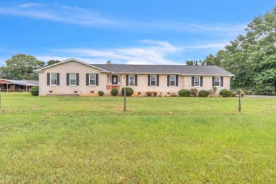 /international/us/4050-new-cut-road-inman-sc-110101436171/