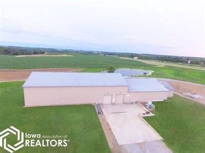 /international/us/3187-320-st-crawfordsville-ia-110104977373/