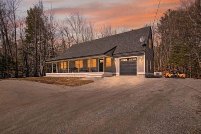 /international/us/533-main-street-stoneham-me-110107401907/