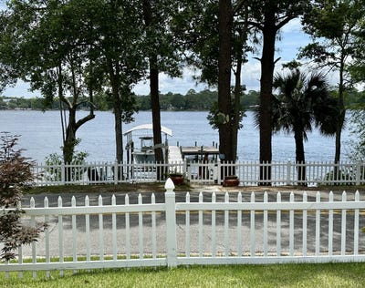 /international/us/1199-n-bayshore-drive-valparaiso-fl-110099802280/