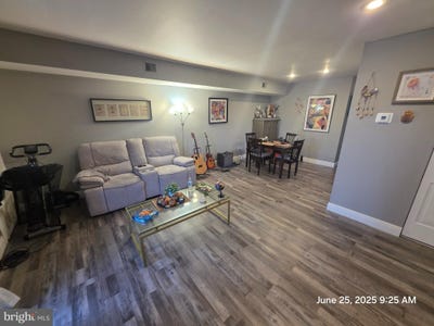 /international/us/2727-rhawn-street-philadelphia-pa-110101063422/