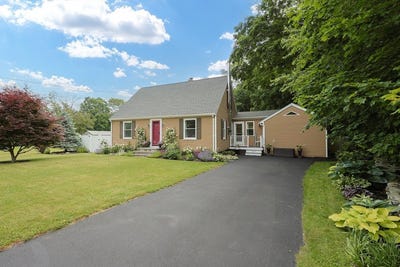 /international/us/357-williams-street-dighton-ma-110100132330/