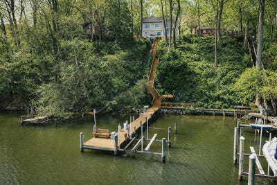 /international/us/928-waterview-dr-crownsville-md-110107387725/