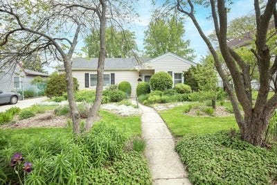 /international/us/440-e-maple-street-lombard-il-110108097837/
