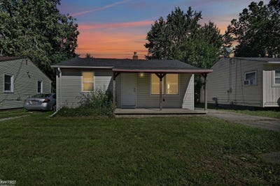 /international/us/1399-wells-street-burton-mi-110119991920/