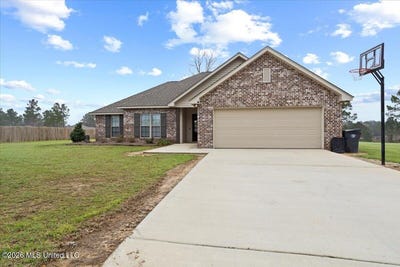 /international/us/68-bates-avenue-purvis-ms-110106309481/