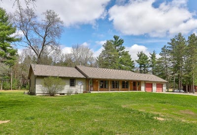 /international/us/4334-brunswick-road-holton-mi-110101328682/