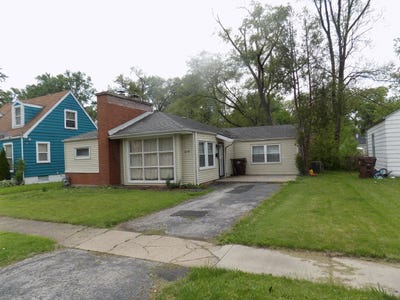 /international/us/16744-trapet-avenue-hazel-crest-il-110108109784/