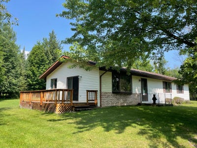 /international/us/1323-boettcher-rd-park-falls-wi-110101236676/?lang=zh-cn