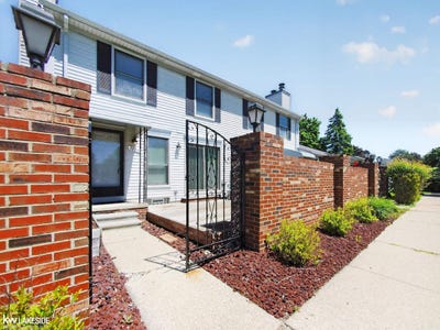 /international/us/38951-e-golfview-drive-clinton-township-mi-110108538698/