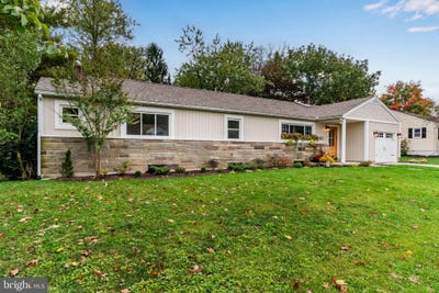 /international/us/180-w-caren-drive-grantville-pa-110120454080/
