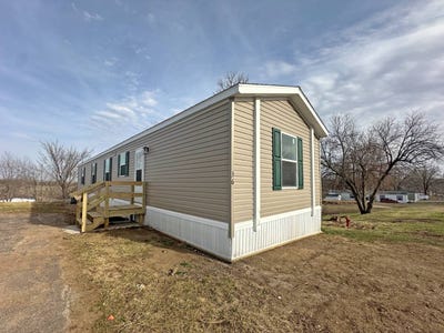 /international/us/613-polk-street-de-soto-ia-110109139789/