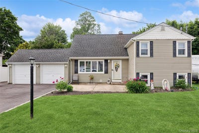 /international/us/1426-ackerson-boulevard-bay-shore-ny-110108364361/