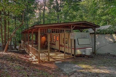 /international/us/200-13th-street-ellijay-ga-110110389425/