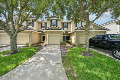 /international/us/9396-grand-falls-drive-jacksonville-fl-110108916324/
