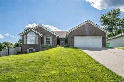 /international/us/5106-everett-avenue-floyds-knobs-in-110108821082/
