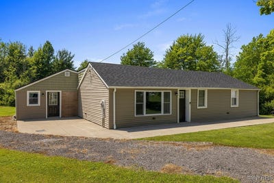 /international/us/9184-newcomb-road-evans-ny-110100814453/