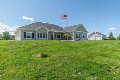 /international/us/15302-county-route-3-clayton-ny-110119799403/