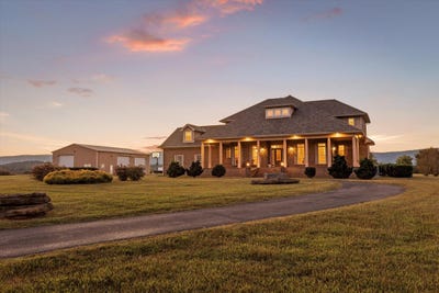 /international/us/8299-e-valley-road-dunlap-tn-110120408458/