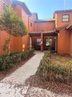 /international/us/2701-ne-10th-street-ocala-fl-110106036242/