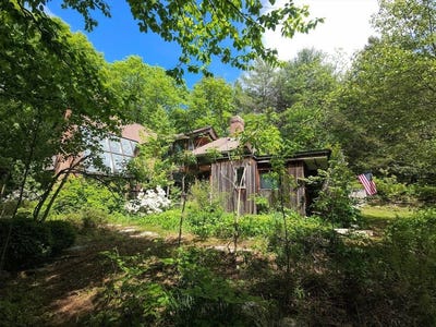 /international/us/119-buffam-rd-pelham-ma-110108415826/