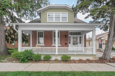 /international/us/16-n-high-street-canal-winchester-oh-110107842212/