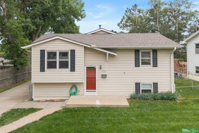 /international/us/2335-s-123-street-omaha-ne-110108478053/