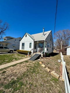 /international/us/1321-16th-belleville-ks-110106327340/