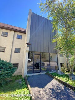 /international/us/130-foxfire-drive-mount-pocono-pa-110107787387/