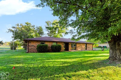 /international/us/10928-w-jackson-street-muncie-in-110120030359/
