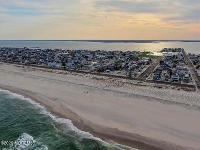 /international/us/17-i-street-seaside-park-nj-110107486729/