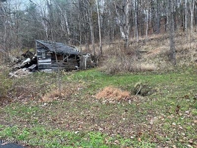 /international/us/county-route-3-ancramdale-ny-110103227586/
