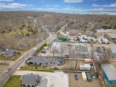 /international/us/322-state-road-vineyard-haven-ma-110108022913/