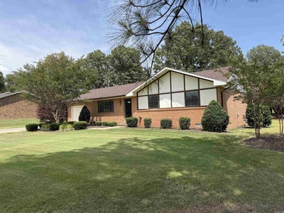 /international/us/755-n-12th-ave-piggott-ar-110108141136/