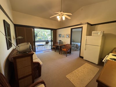 /international/us/400-hualani-st-hilo-hi-110104081717/