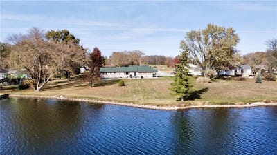 /international/us/1803-hunter-road-trenton-mo-110103496871/