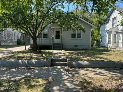 /international/us/306-n-connor-avenue-joplin-mo-110106470631/
