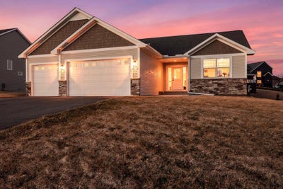 /international/us/1290-knight-lane-watertown-mn-110106553859/