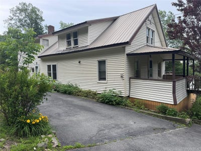 /international/us/96-white-roe-lake-road-livingston-manor-ny-110107417656/